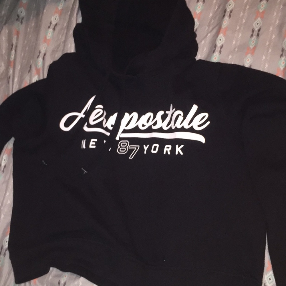 cropped aeropostale hoodie.